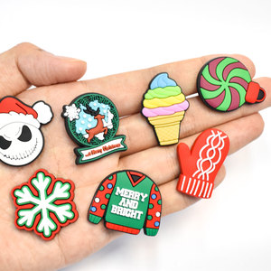 <span class=keywords><strong>Lot</strong></span> <span class=keywords><strong>de</strong></span> breloques <span class=keywords><strong>de</strong></span> chaussures bon marché en gros en ligne <span class=keywords><strong>de</strong></span> qualité fine breloques en PVC souple élastique chaussures décorations <span class=keywords><strong>de</strong></span> chaussures <span class=keywords><strong>de</strong></span> noël bricolage breloques - Product Image 1