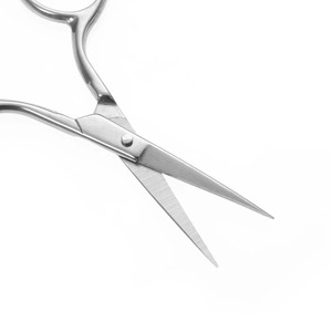 กรรไกรสแตนเลสแบบเรียบง่ายสำหรับงานปักผ้า เย็บผ้า ตัดด้าย ตัดเข็ม งานฝีมือ เครื่องประดับ DIY - Product Image 4