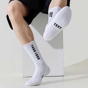 Chaussettes de sport personnalisées pour hommes et femmes, chaussettes de course et de basketball respirantes avec fond en tissu éponge, logo personnalisé - Product Image 2