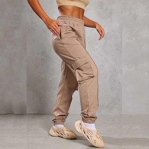 ชุดวอร์มสองชิ้นกางเกงคาร์โก้ทรงโอเวอร์ไซส์สำหรับผู้หญิงชุดกีฬาลำลองสีพื้นทันสมัยสำหรับฤดูหนาวโลโก้ตามสั่ง - Product Image 6