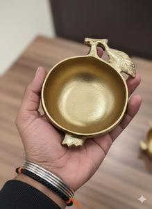 Elegante Tazón con Forma de Granada con Acabado Dorado para Servir Frutos Secos, Decoración de Mesa de Centro y Presentación de Regalos Premium de la India - Product Image 5