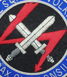 Nuevo diseño requisito personalizado logotipo hecho al por mayor bordado hecho a mano 100% lingotes alambre Blazer insignias - Product Image 4