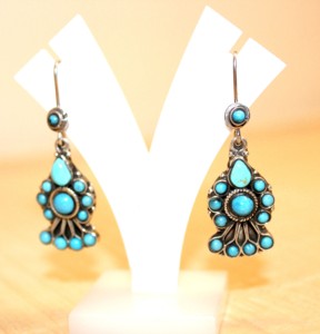 Boucles d'oreilles pendantes en argent sterling 925 fabriquées à la main de style ethnique pierres de cristal de guérison turquoise cadeau artisanal naturel unisexe - Product Image 4