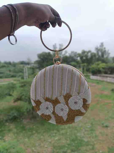 กระเป๋าคลัทช์แฮนด์เมดทรงกลมแบบพรีเมี่ยมปักลวดลายสำหรับงานราตรีสำหรับงานแต่งงานและโอกาสพิเศษ - Product Image 2