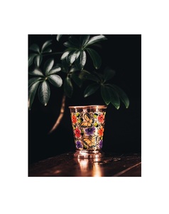 แก้วดื่มทองแดงดีไซเนอร์ที่มีรูปลักษณ์แบบวินเทจซึ่งสร้างขึ้นโดยช่างฝีมือเพื่อความสมดุลที่สมบูรณ์แบบของประเพณีและความสง่างามทันสมัย - Product Image 4