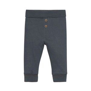 Leggings doux pour bébé, tissu extensible, ajustement confortable, port quotidien, taille élastique avec détail boutonné pour bébés et tout-petits - Product Image 3