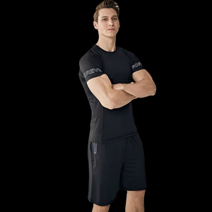 ชุดเสื้อผ้าฟิตเนสยิม2ชิ้นของผู้ชายเสื้อรัดรูปสีพื้นพร้อมกางเกงเอวยางยืดทรงหลวมดีไซน์ยาวถึงเข่า - Product Image 6