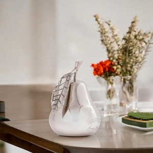 Pièce de décoration moderne en forme de poire, finition lisse, design artistique, élégante, pour table, durable, élégante, pour la décoration de la maison - Product Image 1