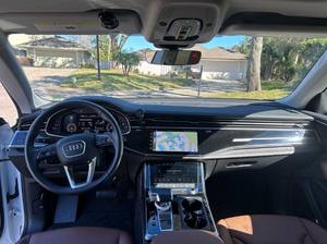 Utilisé 2022 Auudi Q8 Turbocharged V6 AWD Premium Plus Package Okapi Brun Intérieur - Product Image 5