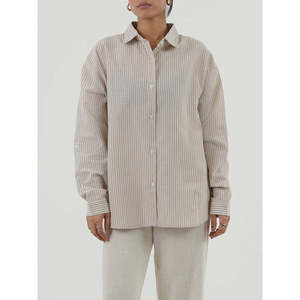 GIACOB Elegante Camisa Tejida de Corte Regular con Decoración de Botones Transpirable - Product Image 1