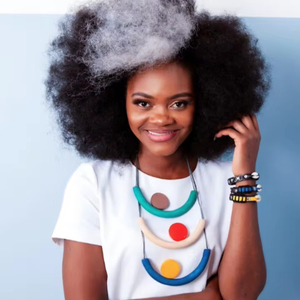 Último collar clásico de resina para mujer, respetuoso con el medio ambiente, diseño de amor para accesorios y ropa artesanal - Product Image 3