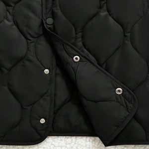 Gilet d'hiver matelassé pour femme, prix de gros, faible MOQ, design personnalisable, décontracté, sans manches, pour l'extérieur, mode urbaine - Product Image 3