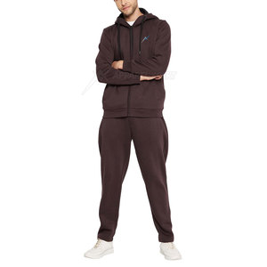 Trajes de chándal hechos a medida para hombre Ropa informal de secado rápido Color sólido Ecológico Sin costuras Tallas grandes Logotipo disponible Precio razonable - Product Image 1