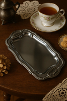 Plateau de service classique en acier inoxydable de qualité supérieure avec plateau brillant poli durable et élégant pour la cuisine à manger à bon prix