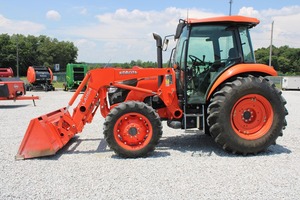 2017 para Kubota M7060 Mini Tractor 4WD 20HP Motor con 40HP Bombas Caja de cambios y componentes de rodamiento - Product Image 6