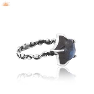 Labradorite pierre naturelle Twist Band Style 925 Sterling Silver Every Day Beautiful Ring Custom Jewellery Manufacturer - Product Image 3