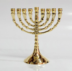 Bougeoir pilier candélabre de qualité supérieure avec logo personnalisé disponible en gros - Product Image 5