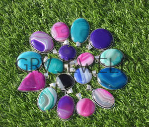 Pendentifs ethniques artisanaux en argent sterling 925 avec pierre précieuse en onyx dentelle naturelle pour les mariages, les fêtes et les anniversaires - Product Image 4