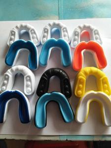 Protector Bucal Deportivo Profesional para una Protección Dental Superior, Comodidad Personalizada y Equipo de Alto Rendimiento en Varios Colores - Product Image 4