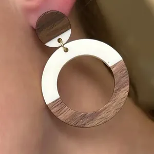 Pendientes de gota de resina y madera de mango de moda Accesorio de declaración - Product Image 5