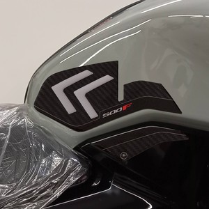 Autocollants de protection latérale de réservoir 3D sur mesure avec logo pour moto Honda CB500F 2019-23 - Product Image 1