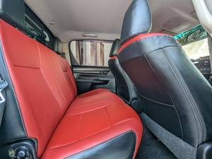 TOYO TA HILUX 2020 FACELIFTED 2025 GR V4 2.7L DOUBLE CABINE 4 PORTES Essence V6 AUTOMATIQUE Transmission - Product Image 4