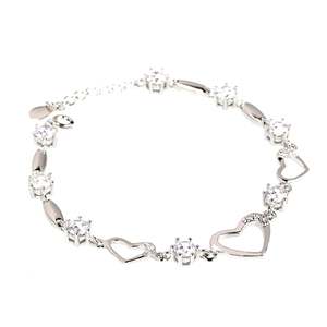 สร้อยข้อมือเงินแท้รูปหัวใจ Jeulia ดีไซน์ทันสมัย - Product Image 4