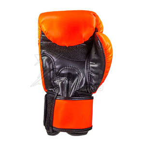 Gants de boxe en cuir fabriqués au Pakistan, rembourrage supplémentaire, fermeture à boucle, design léger pour la sécurité des mains, entraînements de haute intensité - Product Image 2