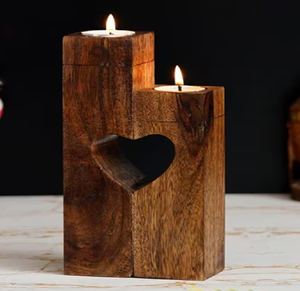 Pintoresco portavelas de madera perfecto para interiores de temática antigua o acentos de esquina acogedores disponibles a precios al por mayor - Product Image 4