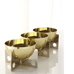 Elegante cuenco de servicio de latón grabado a mano decorativo personalizado, solución de comedor versátil y hermoso acento para su hogar - Product Image 3