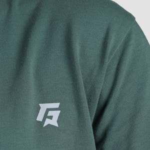 Robe Starlet Active en vert, silhouette ample - Product Image 5