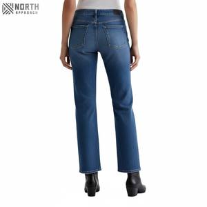 2025 nouveauté taille moyenne droite respirant décontracté Denim femmes jean avec motif 3D Style européen américain pour l'été - Product Image 1