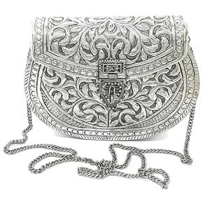 Pochette de créateur minimaliste en laiton faite à la main avec des ornements en cristal élégants pour les femmes modernes à Low Coast par HF CRAFTS - Product Image 6