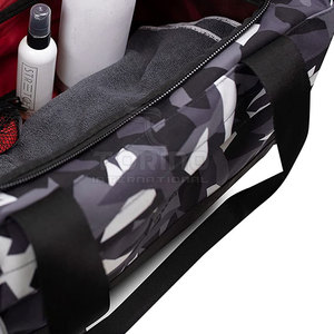 Bolsas de lona plegables hechas de poliéster impermeables ligeras portátiles para gimnasio Bolsas de gimnasio cómodas MOQ bajas - Product Image 6