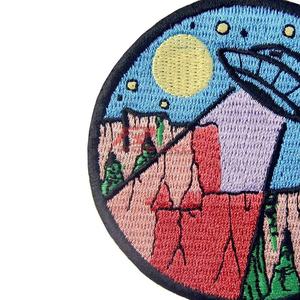 Vente en gros de patchs chenille de broderie de tissu personnalisés à bas quantité minimale de commande pour votre logo, style fleur thermocollant, OEM disponible - Product Image 3