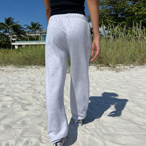 Pantalones de correr de algodón pesados personalizados, pantalones de chándal de felpa francesa, ajuste unisex, fábrica de marca privada OEM. - Product Image 2