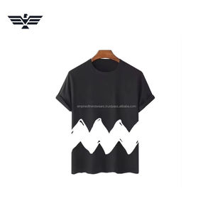T-shirt graphique bleu ciel avec imprimé vagues abstraites |   T-shirt en coton décontracté personnalisé pour hommes et femmes - Product Image 5