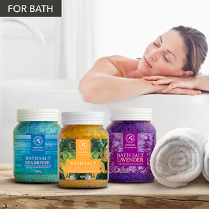 Ensemble de bain au sel de mer cristallisé Aromatika Sea Breeze avec Ylang-Ylang et Lavande pour le soin du corps, 3 x 400g, kit relaxant - Product Image 4