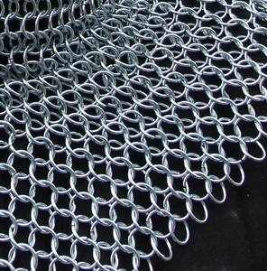 Chemise médiévale de haute qualité en cotte de mailles en aluminium anneau bout à bout sans manches col en v armure reconstitution & Cosplay prix de gros - Product Image 3