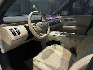 Nuevo SUV Grande de 5 Puertas y 6 Plazas 2025 |   Vehículo de Nueva Energía con Conducción Inteligente 2WD/4WD |   Espacioso SUV Familiar para Exportación - Product Image 4