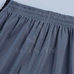 Uniformes de baloncesto ligeros de alta elasticidad con tela de control de humedad transpirable estilo de juegos de numeración personalizados para equipos - Product Image 5