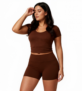 Pantalones cortos atléticos de yoga para mujer de cintura alta ajustados con estilo, pantalones cortos de entrenamiento para mejorar el rendimiento de los glúteos sólidos - Product Image 1