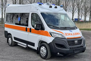 Meilleures Ventes Authentiques L2H2 4x2 Utilisation Urbaine Ambulance Van Toit Haut 3.5L Essence Manuelle Volant à Gauche Double - Product Image 3