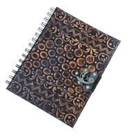 Journal à spirales relié en couverture rigide de 7 x 5 pouces avec fermeture métallique, pages vierges, au meilleur prix de gros
