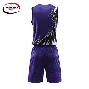 Concevez votre propre uniforme de basket-ball 100% polyester dernier style ensemble d'uniformes de basket-ball de meilleure qualité - Product Image 3