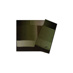 ผ้าคลุมไหล่ลายสี่เหลี่ยมผืนผ้าสีกากีโพลีเอสเตอร์ประดับพู่ - Product Image 1