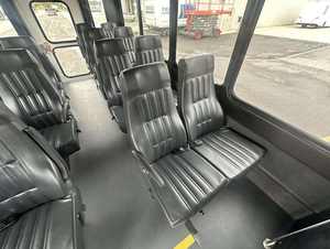 OFFRE 2023 - BUS DE TRANSPORT DE GRUPE D'14 PASSAGERS EN EXCELLENT ÉTAT - Product Image 6
