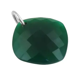 Colgante de Ónice Verde con Amuleto de Plata 925, Joyería Artesanal para Mujer con Patrón de Corte Esmeralda, Material de Oro Rosa y Platino - Product Image 3