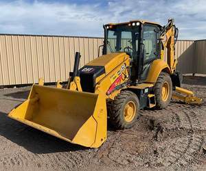 Chargeuse sur pneus CAT 420F 2023, 2 tonnes, 60 kW, 10 000-20 000 heures, avec flèche et godet, pour travaux de terrassement, moteur et roulement principaux - Product Image 5