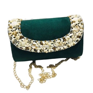 Bolso de mano étnico de diseñador con exquisito bordado, monedero elegante hecho a mano para fiestas de boda, disponible a precios mayoristas - Product Image 3